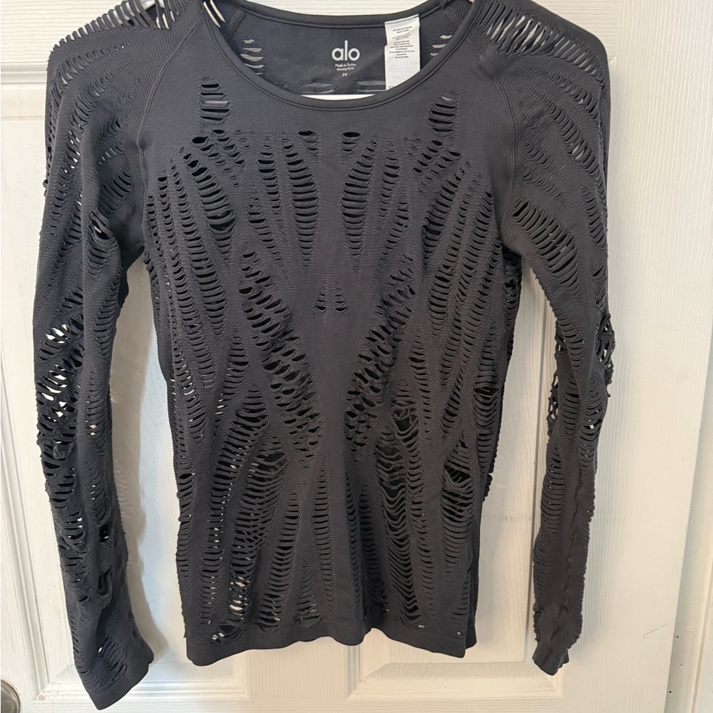 ALO Yoga Women's Black Cutout Long Sleeve Top